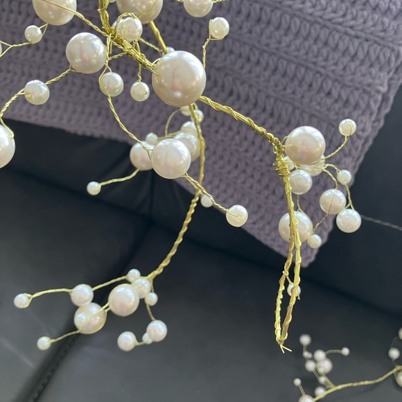 Beaded Ivory Pearl Garland Holiday Party Decor - Picture 6 of 10